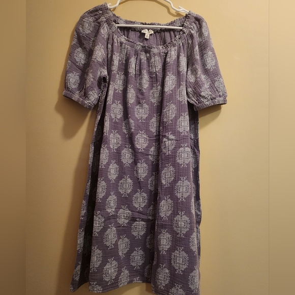 Wonderly Dresses & Skirts - Wonderly Lavender Patterned Long Sleeve Dress/lounge Dress.